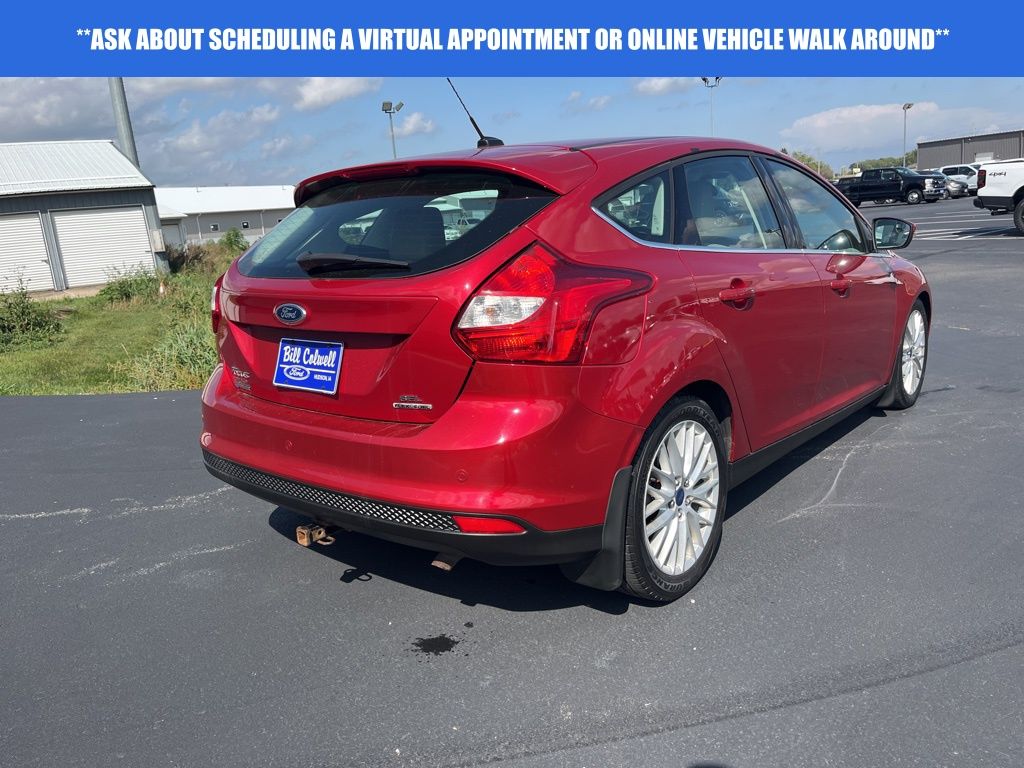 2012 Ford Focus SEL photo 3