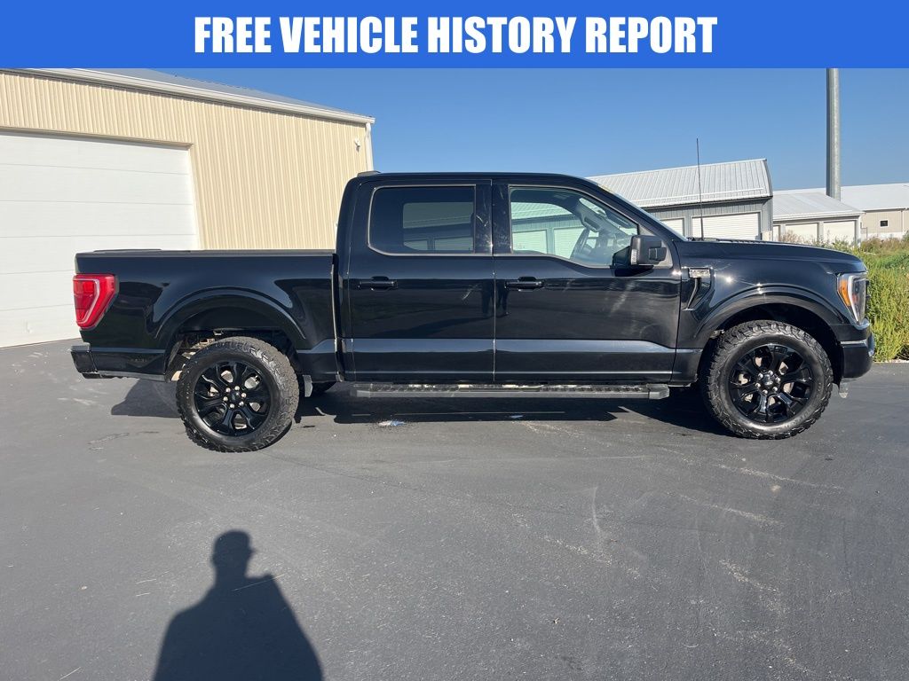 2022 Ford F-150 XLT photo 2