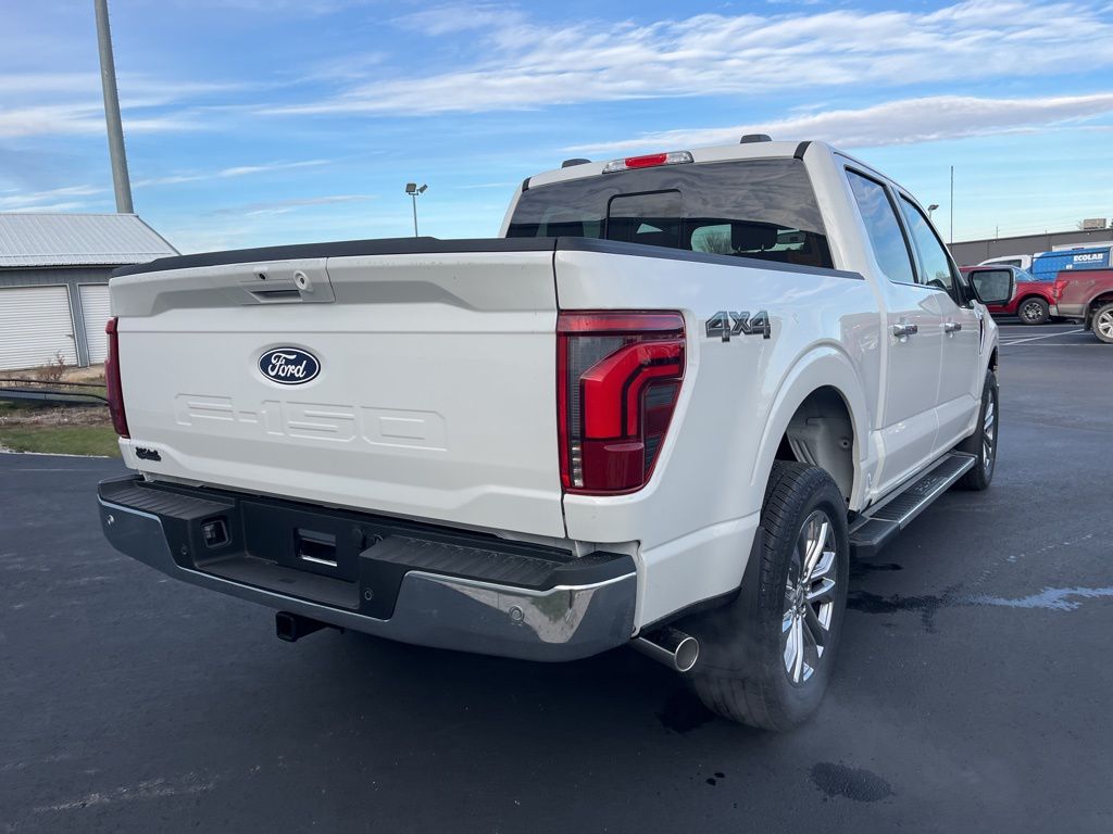 2025 Ford F-150 Lariat photo 4