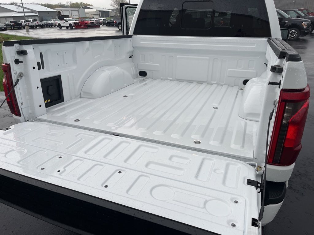 2026 Ford F-150 XLT - Photo 13