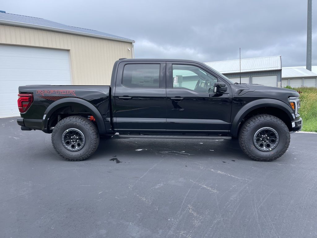 2025 Ford F-150 Raptor photo 2