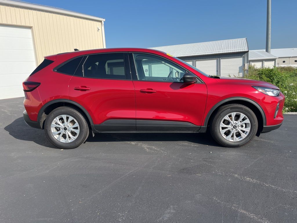 2025 Ford Escape Active photo 2