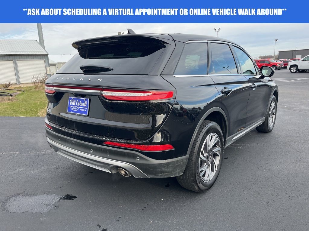 2024 Lincoln Corsair Premiere photo 3