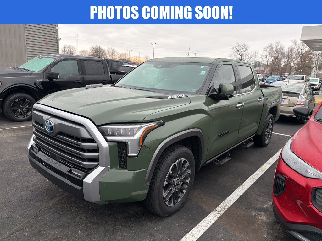 2023 Toyota Tundra Limited's photo