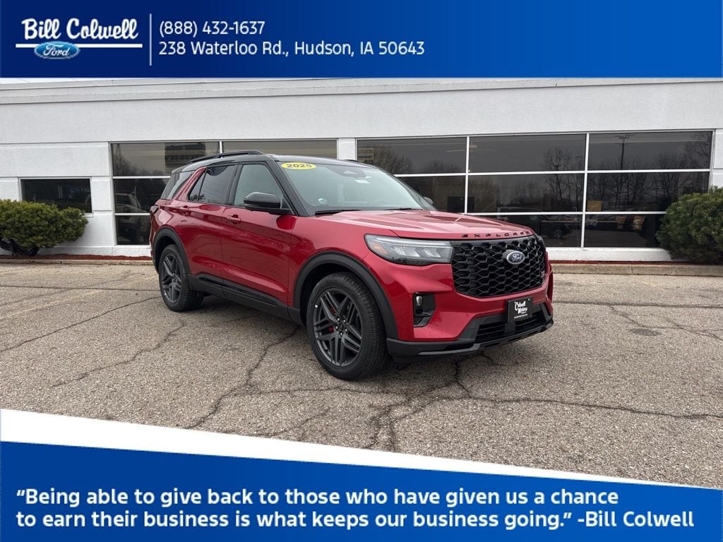 2025 Ford Explorer ST's photo
