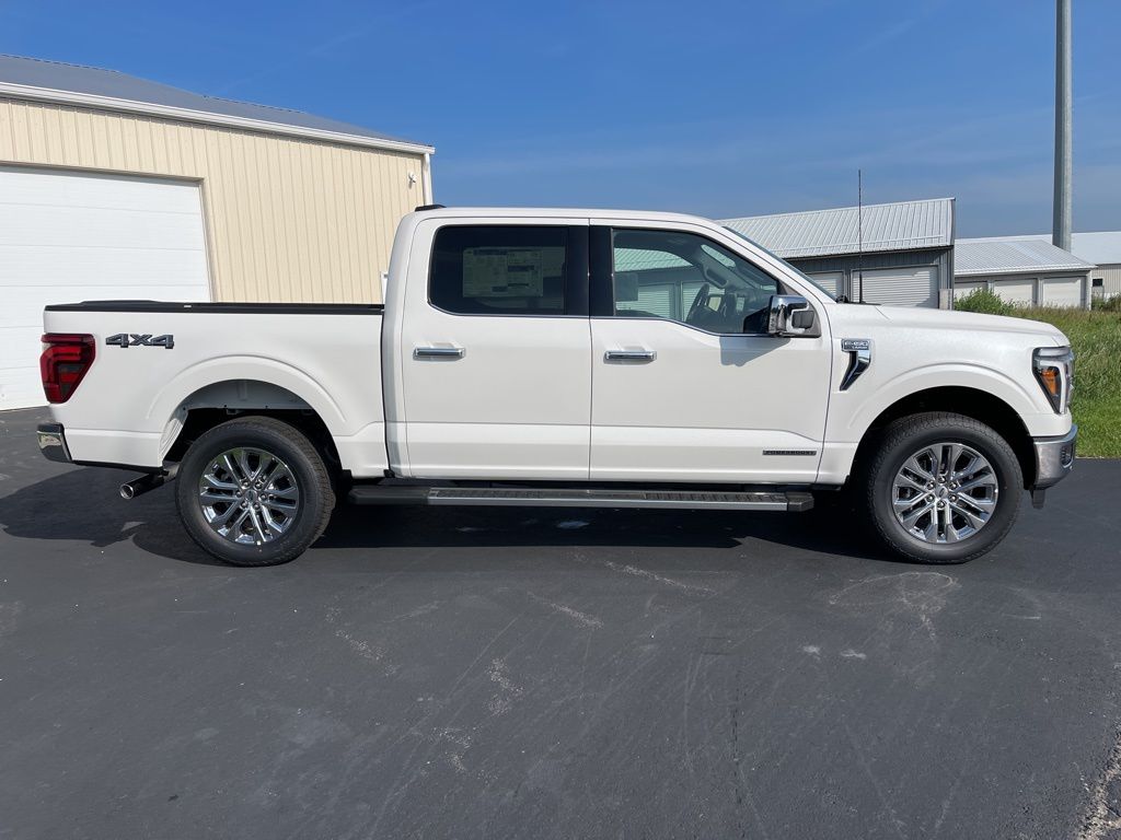 2025 Ford F-150 Lariat photo 2
