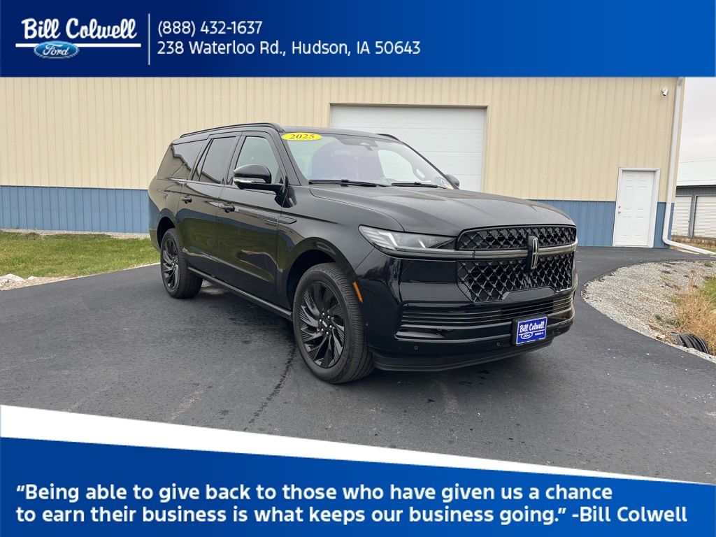 2025 Lincoln Navigator Reserve's photo