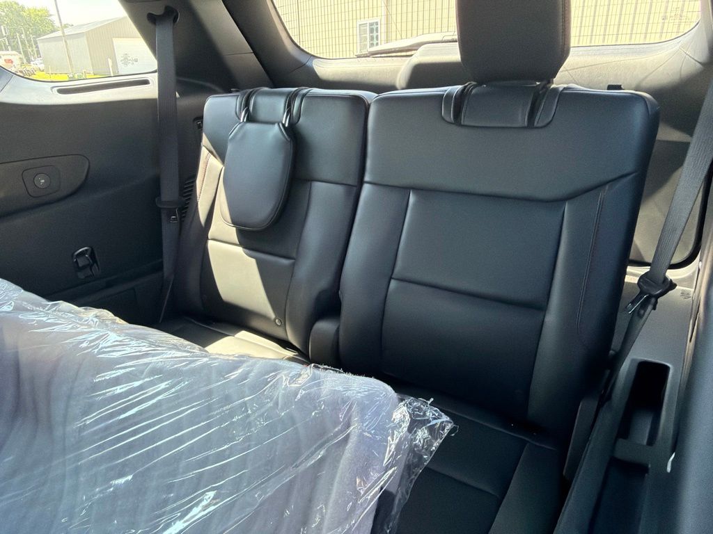 2026 Ford Explorer ST - Photo 13