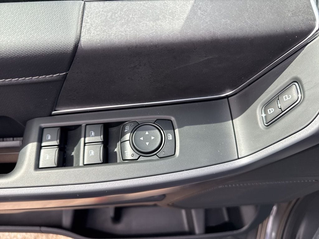 2026 Ford F-150 XLT - Photo 9