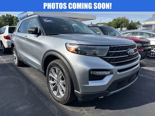 2023 Ford Explorer XLT 4WD's photo