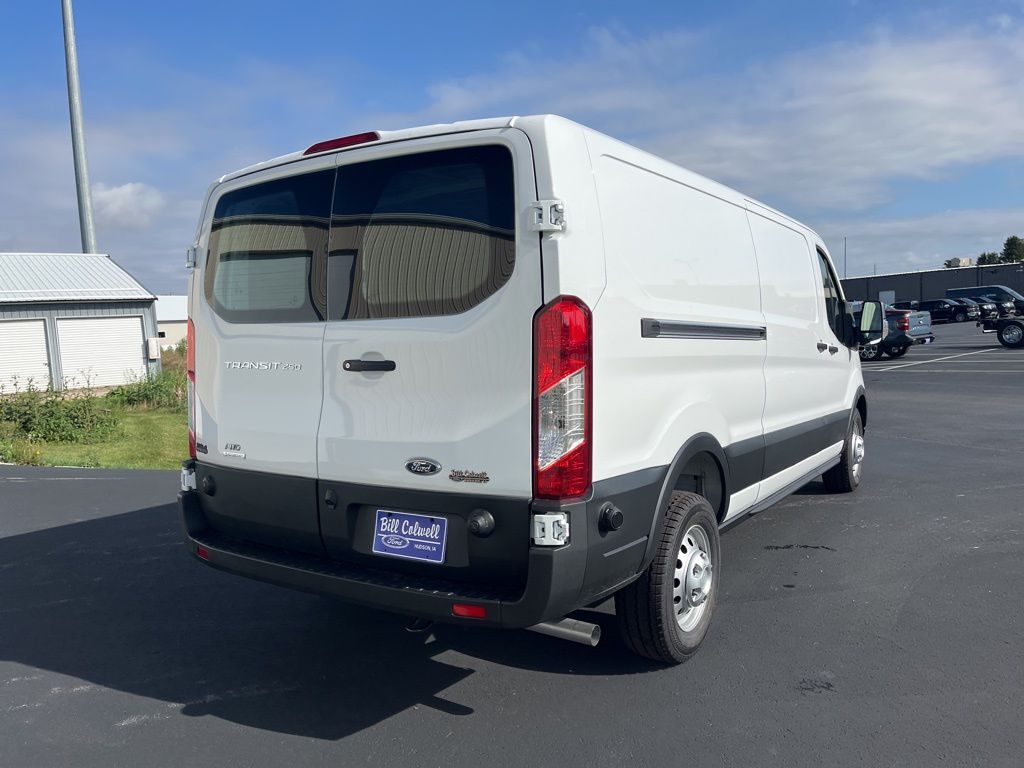 2025 Ford Transit photo 3