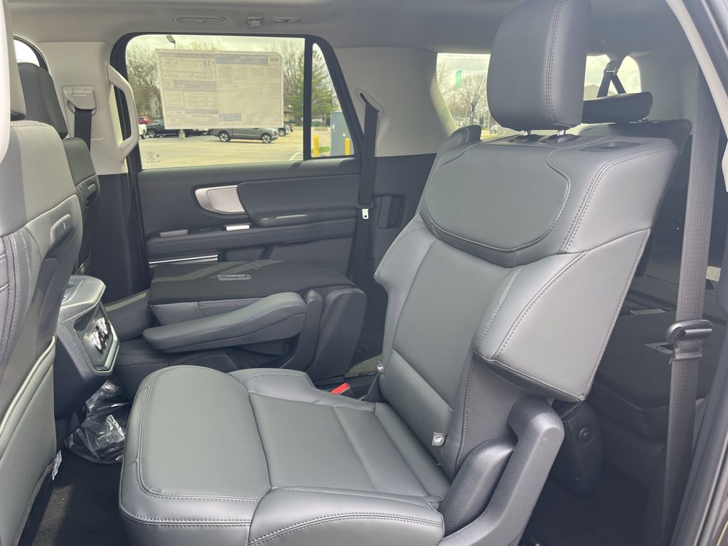 2026 Ford Expedition MAX Active - Photo 13