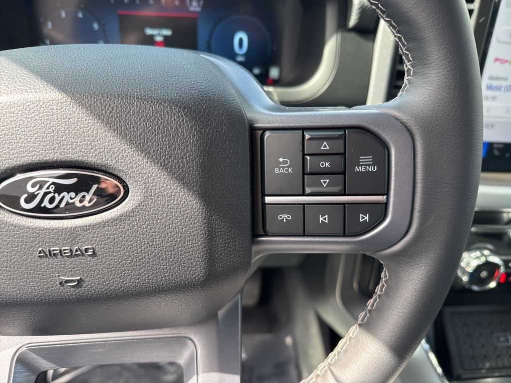 2026 Ford F-150 XLT - Photo 12