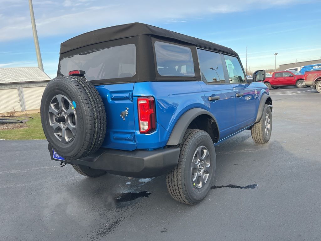 2025 Ford Bronco Big Bend photo 2