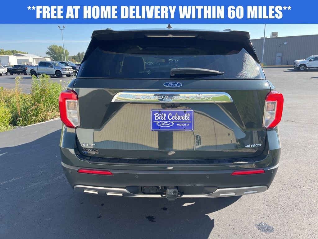 2022 Ford Explorer XLT photo 2
