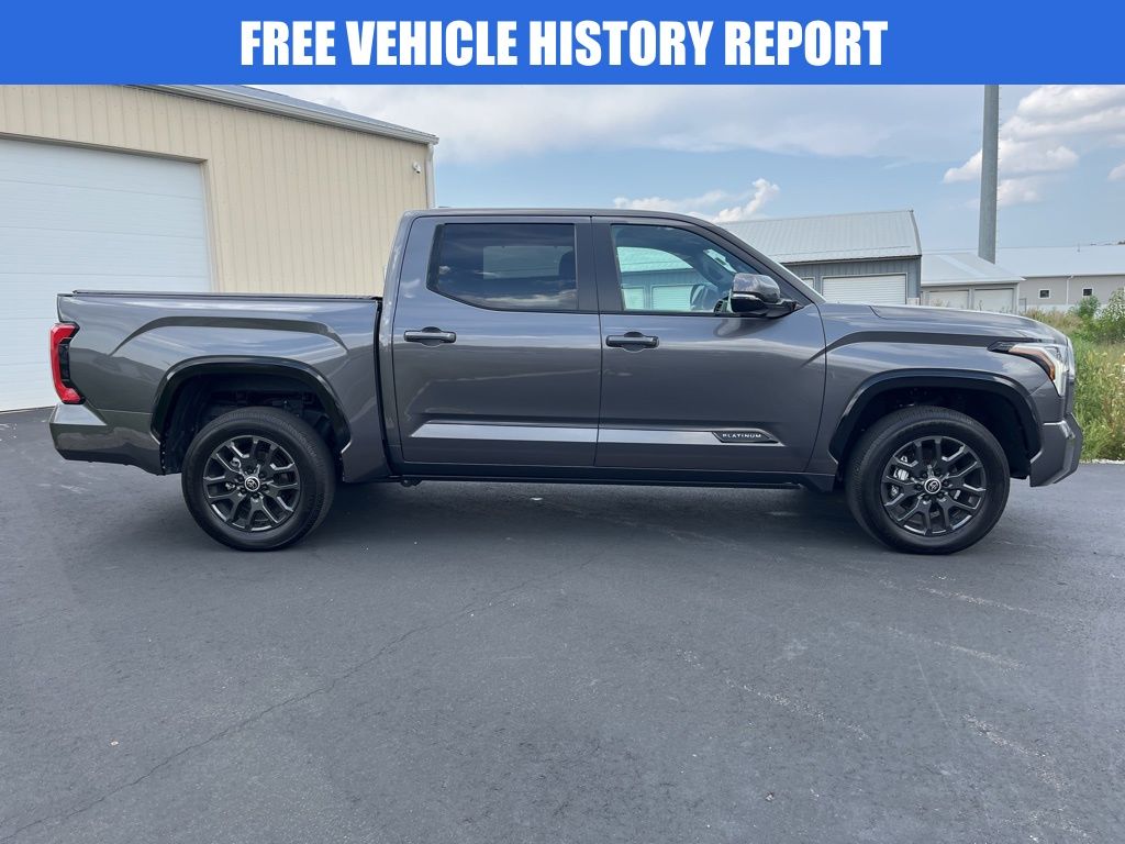 2024 Toyota Tundra Platinum photo 2