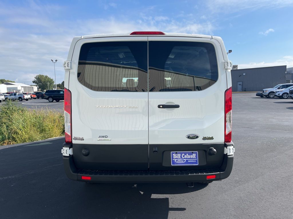 2025 Ford Transit photo 4