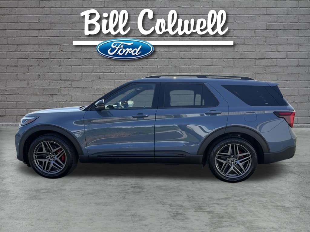 2026 Ford Explorer ST - Photo 6