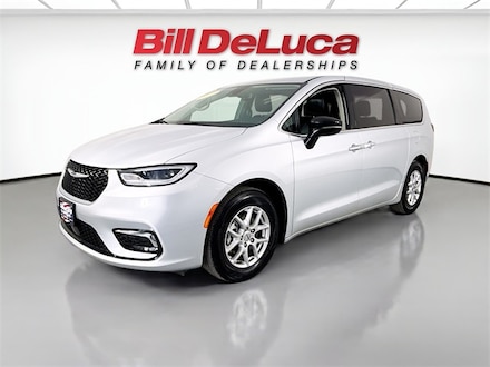 2024 Chrysler Pacifica Touring L Van Passenger Van