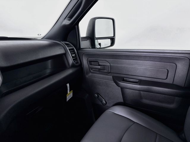 2025 RAM 3500 Chassis Tradesman - Photo 20