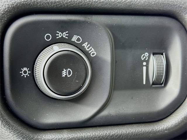 2025 RAM 3500 Chassis Tradesman - Photo 10