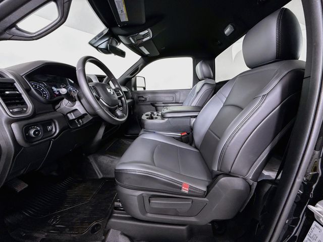 2025 RAM 3500 Chassis Tradesman - Photo 18