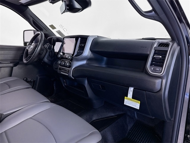 2025 RAM 3500 Chassis Tradesman - Photo 22