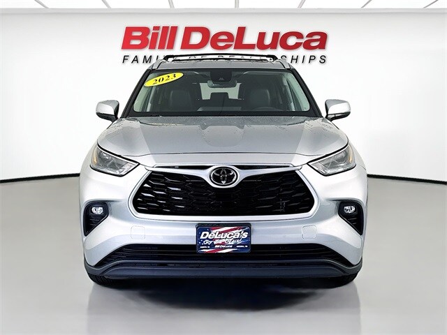 2023 Toyota Highlander XLE photo 2