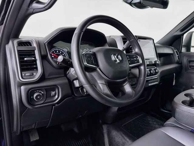 2025 RAM 3500 Chassis Tradesman - Photo 9
