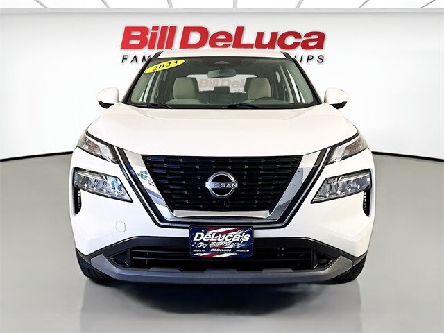 2023 Nissan Rogue SV photo 2