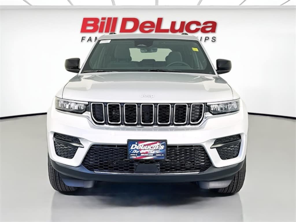 New 2025 Jeep Grand Cherokee LAREDO X 4X4 Sport Utility