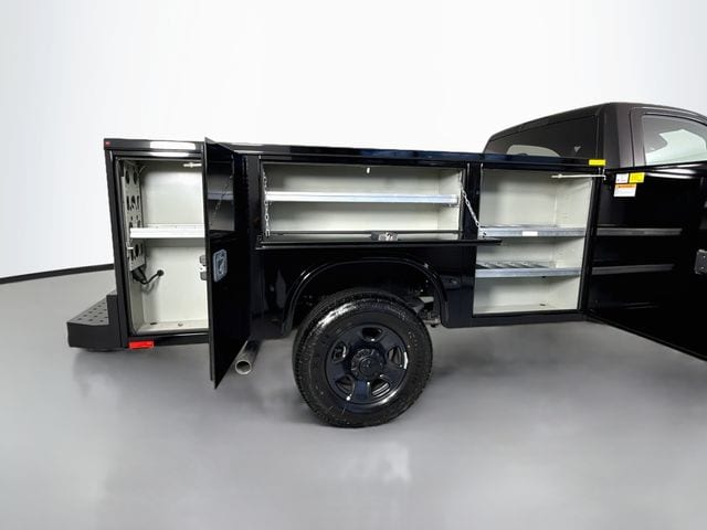 2025 RAM 3500 Chassis Tradesman - Photo 22