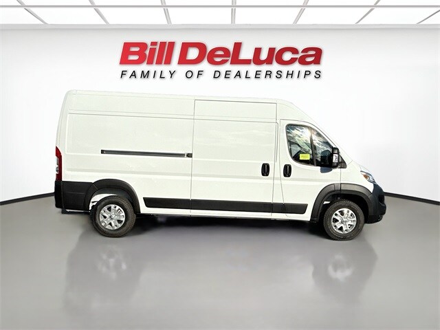 2025 Ram ProMaster 2500 Cargo Van photo 3