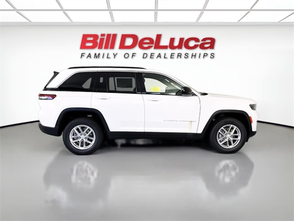 New 2025 Jeep Grand Cherokee LAREDO X 4X4 Sport Utility