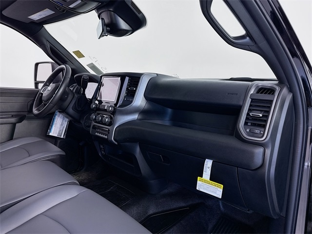 2025 RAM 3500 Chassis Tradesman - Photo 22