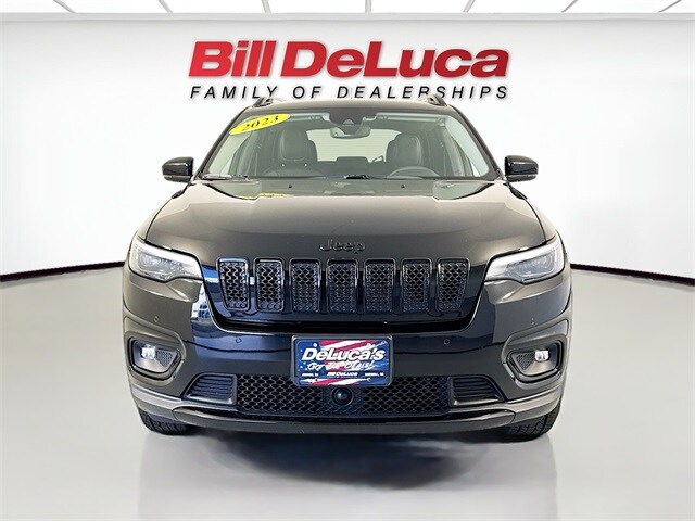 2023 Jeep Cherokee Altitude photo 2