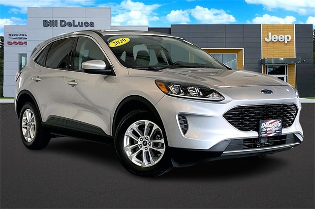 Used 2020 Ford Escape SE with VIN 1FMCU9G69LUC04367 for sale in Haverhill, MA