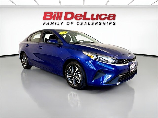 2024 Kia Forte LXS photo 3