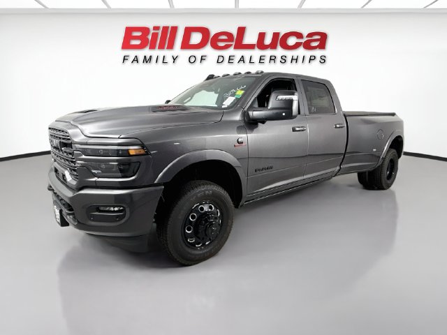 2026 Ram 3500 LIMITED CREW CAB 4X4 8' BOX Pickup