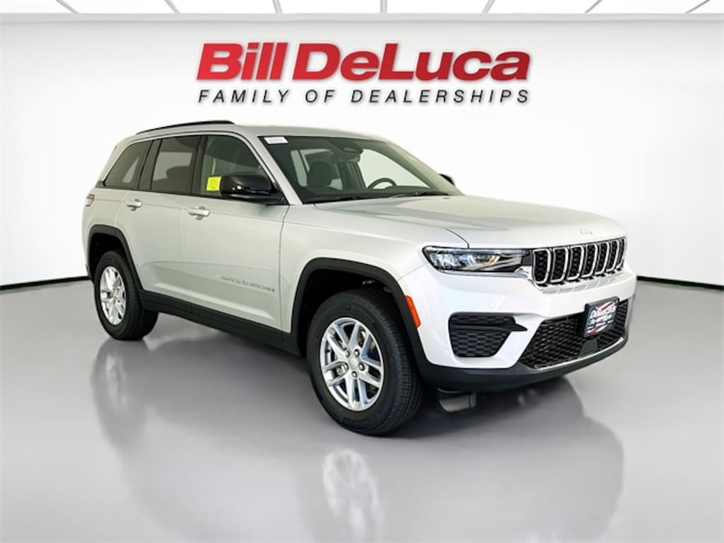 New 2025 Jeep Grand Cherokee LAREDO X 4X4 Sport Utility