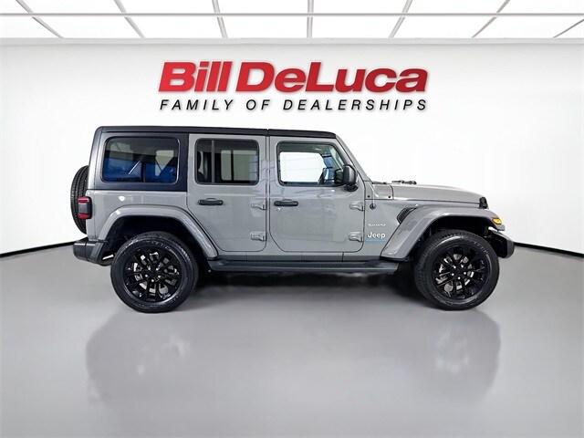 2023 Jeep Wrangler Sahara 4xe photo 4