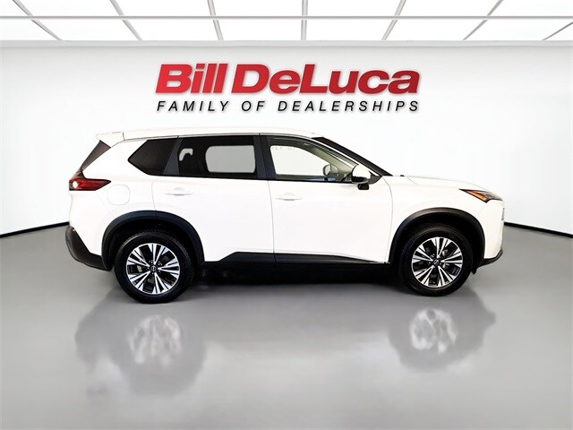 2023 Nissan Rogue SV photo 4
