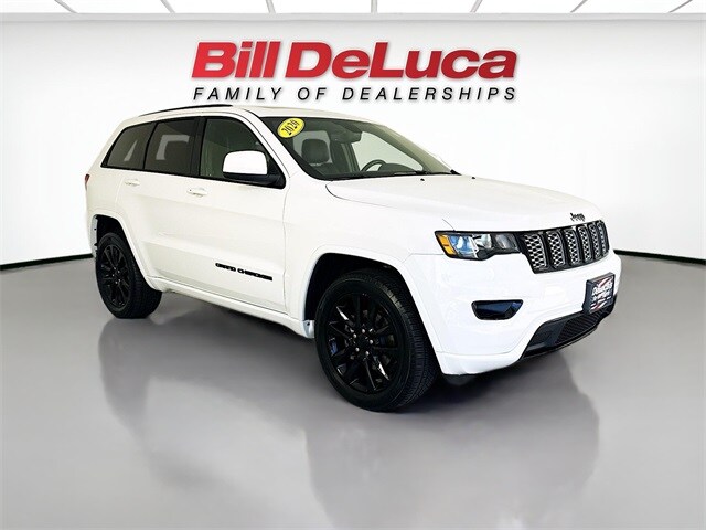 2020 Jeep Grand Cherokee Altitude photo 3