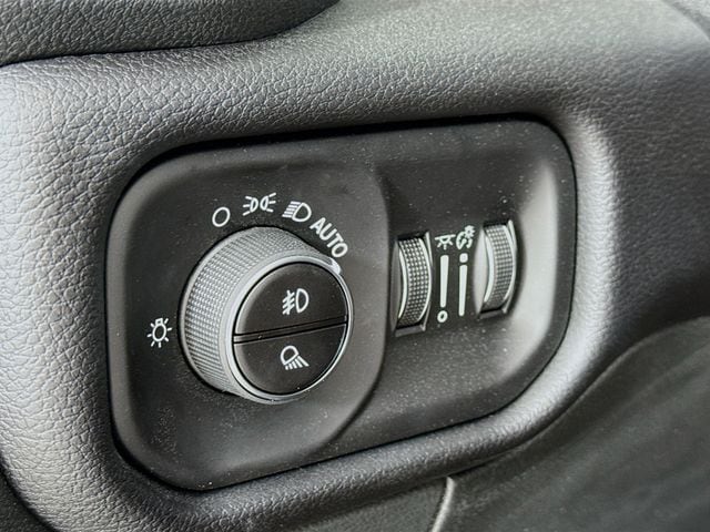 2026 RAM 2500 Laramie - Photo 10
