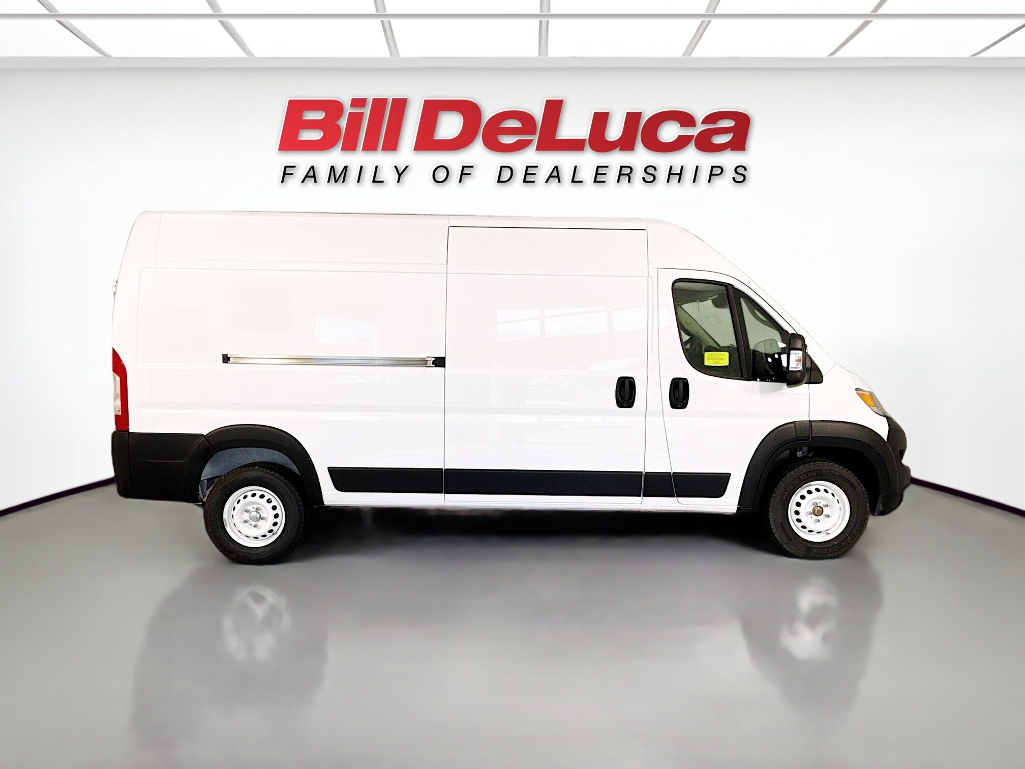 2025 Ram ProMaster 2500 Cargo Van photo 4