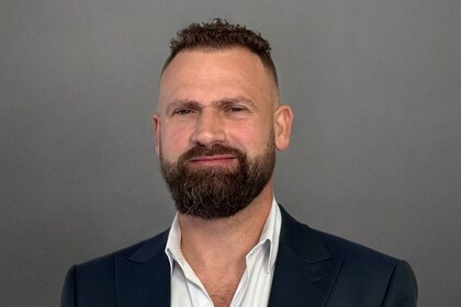 Staff member William LaFlash from ID_8ef5e8cbe745