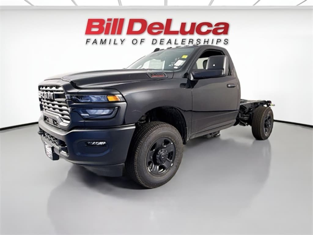New 2025 Ram 3500 Chassis Cab 3500 TRADESMAN CHASSIS REGULAR CAB 4X4 60' CA Pickup