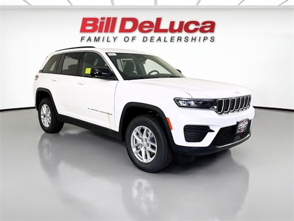 New 2025 Jeep Grand Cherokee LAREDO X 4X4 Sport Utility
