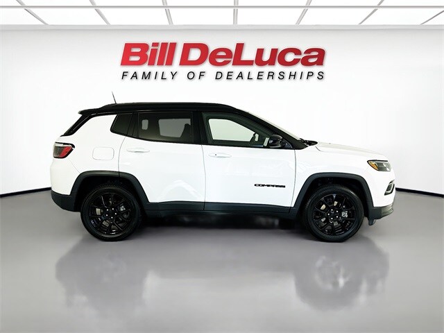 2022 Jeep Compass Altitude photo 4