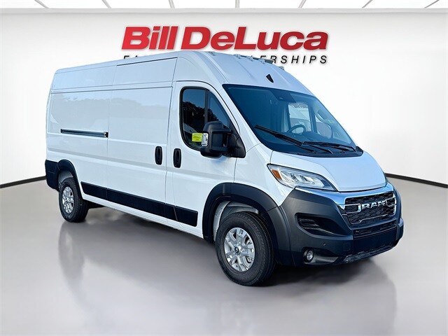 2025 Ram ProMaster 2500 Cargo Van photo 2